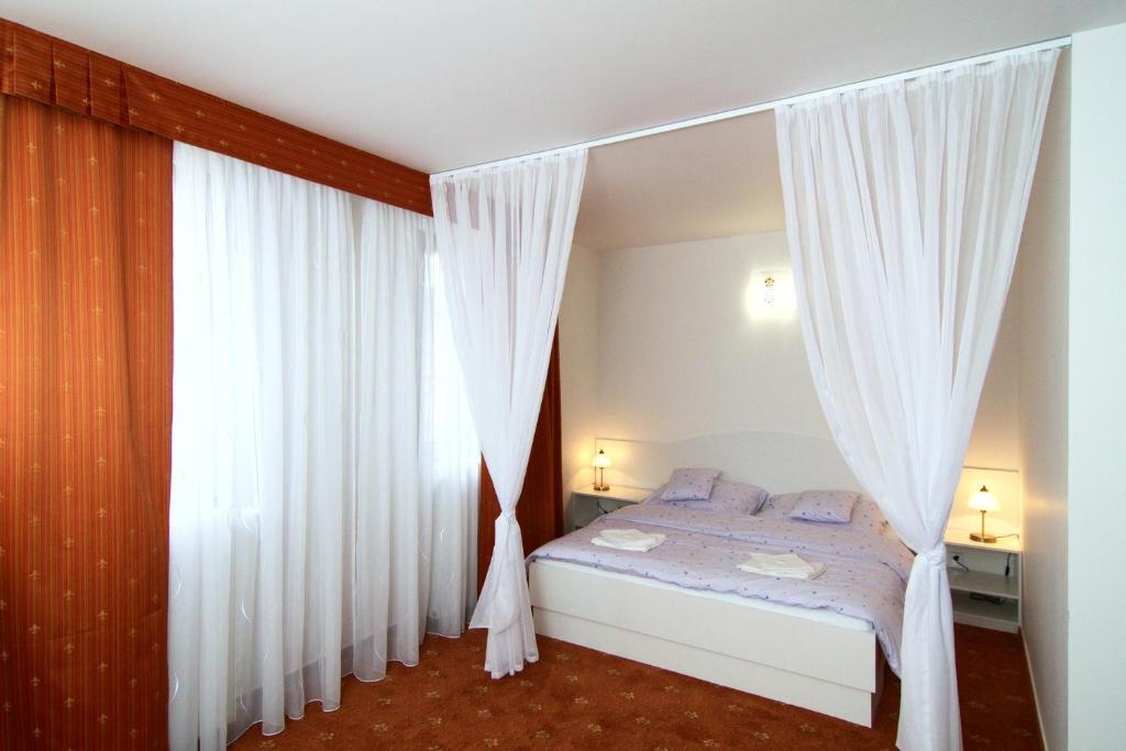 Hotel Pod Sluncem Trebiz ห้อง รูปภาพ