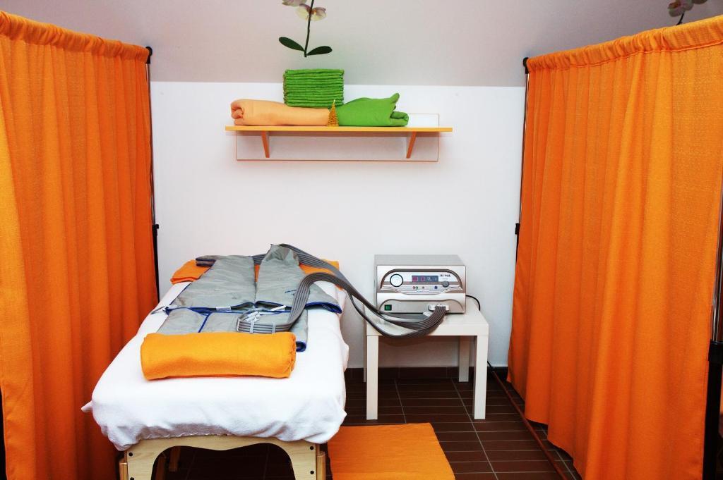 Hotel Pod Sluncem Trebiz ภายนอก รูปภาพ